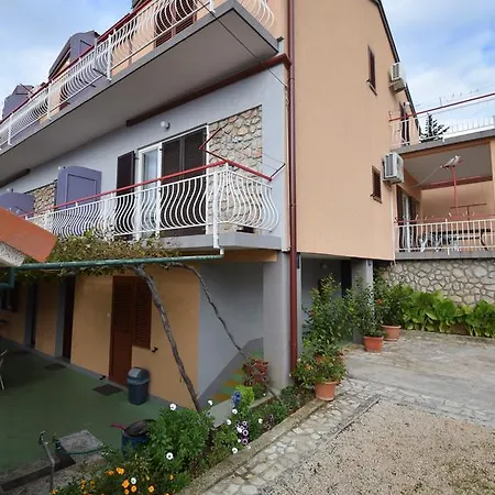 Double Starigrad 6594b Penzion 3*